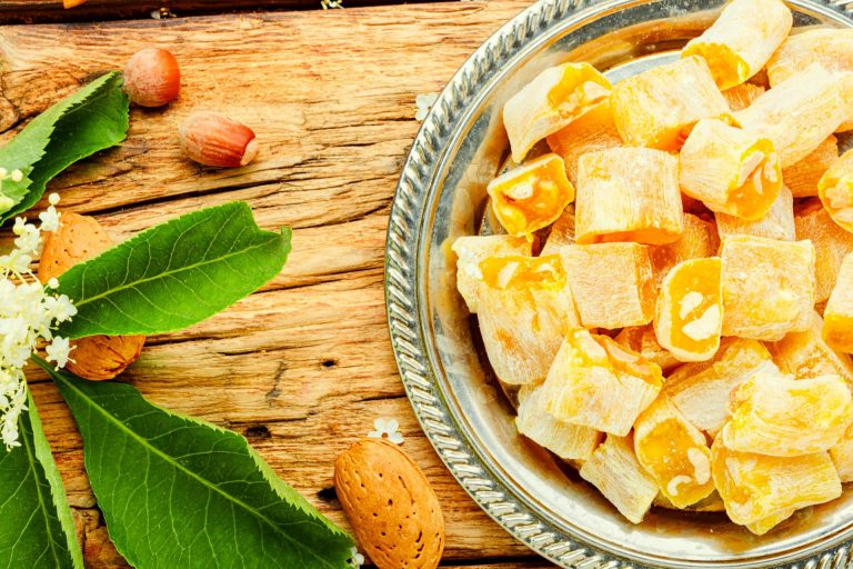 Tureckie słodycze rachatłukum (lokum) - Tropiciele Smaku